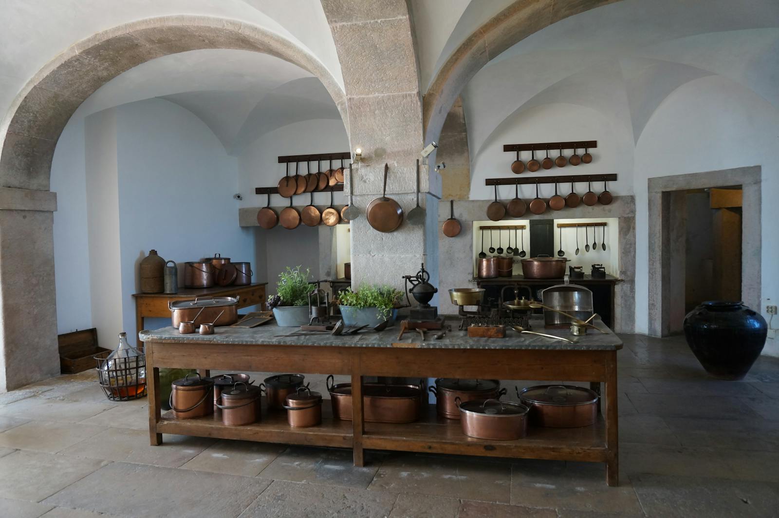 Inre vy av den historiska köket i Nationalpalatset & Pena Park